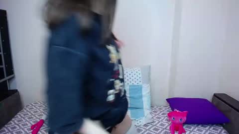 Snapshot of olivia_graceee chatting on November 29, 9:34 am olivia_graceee online show from November 29, 9:34 am