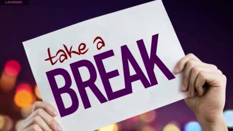 Snapshot of olivia_martine chatting on January 13, 3:34 am olivia_martine online show from January 13, 3:34 am