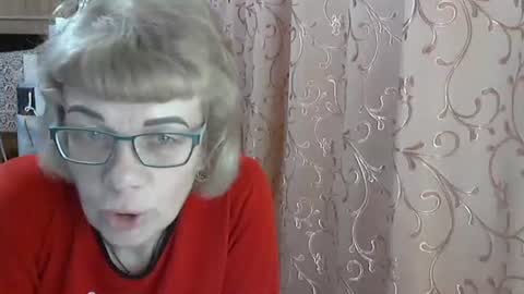 Olivia Mia online show from March 28, 7:24 pm