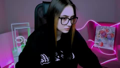 olivia_norton_ online show from November 25, 3:12 pm