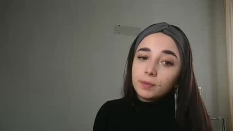 Olivia online show from February 14, 10:45 am