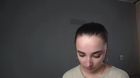 Olivia online show from March 29, 2:17 pm