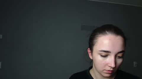 Olivia online show from April 13, 9:20 pm