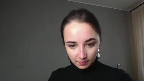 Olivia online show from April 19, 3:11 pm