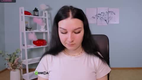 Sweet Olivia online show from March 8, 9:02 am