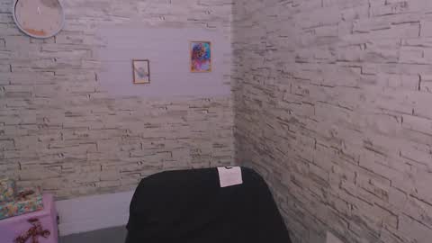 Snapshot of olivia_red_ chatting on December 14, 6:30 pm Olivia online show from December 14, 6:30 pm