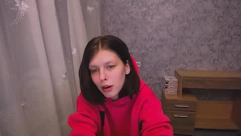 Snapshot of olivia_red_ chatting on December 24, 2:44 pm Olivia online show from December 24, 2:44 pm