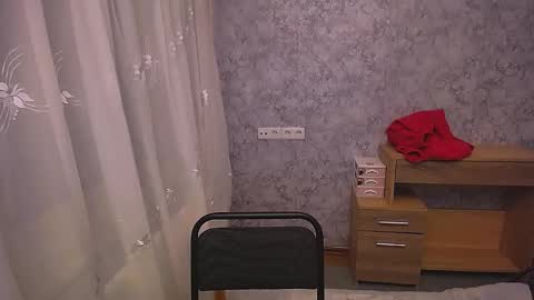 Snapshot of olivia_red_ chatting on December 24, 5:44 pm Olivia online show from December 24, 5:44 pm