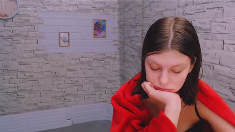 Snapshot of olivia_red_ chatting on January 25, 10:28 pm Olivia online show from January 25, 10:28 pm