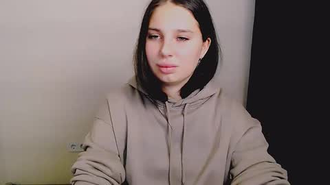 Snapshot of olivia_red_ chatting on September 23, 3:42 am Olivia online show from September 23, 3:42 am