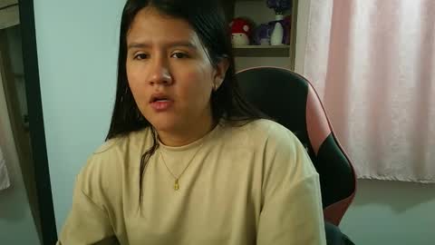 Olivia online show from March 26, 1:17 pm