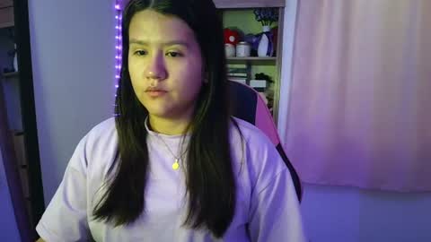 Olivia online show from June 12, 12:15 pm