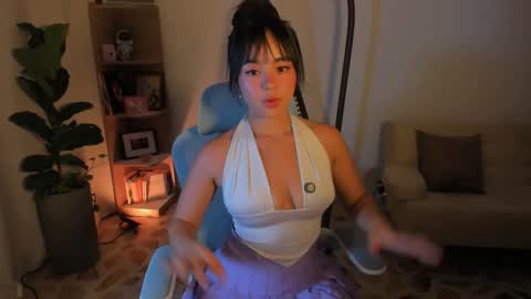 Olivia online show from April 18, 5:33 am