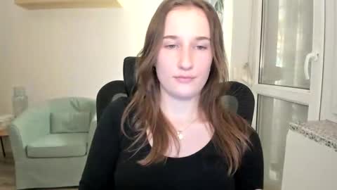 Oliwiaa2004 online show from December 28, 3:26 pm