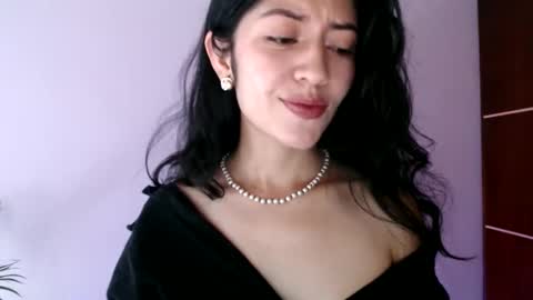 oliviaaa__ online show from February 25, 3:54 pm