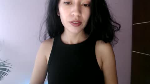 oliviaaa__ online show from May 26, 4:25 pm