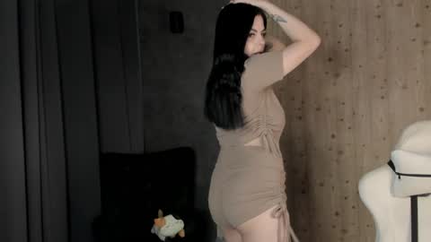 Oliviabagheera online show from April 15, 4:08 am