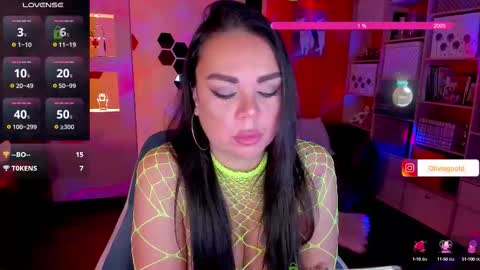 Oliviagoold online show from October 2, 6:59 pm