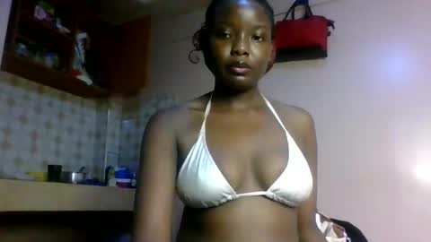 Snapshot of oliviah_1 chatting on October 16, 7:53 am oliviah_1 online show from October 16, 7:53 am