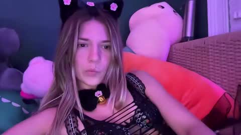 Olivia online show from March 11, 5:38 am