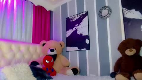 oliviahot01 online show from February 17, 1:24 am