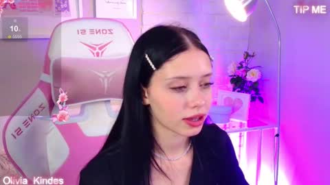 Snapshot of oliviakindes chatting on September 17, 5:47 pm Olivia online show from September 17, 5:47 pm