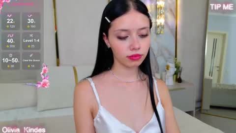 Snapshot of oliviakindes chatting on September 19, 5:02 pm Olivia online show from September 19, 5:02 pm