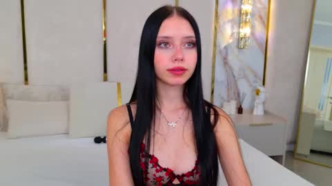 Snapshot of oliviakindes chatting on October 5, 5:11 pm Olivia online show from October 5, 5:11 pm