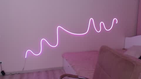 Snapshot of olivialimm chatting on December 2, 4:31 pm Olivia online show from December 2, 4:31 pm