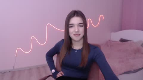 Snapshot of olivialimm chatting on December 7, 9:22 pm Olivia online show from December 7, 9:22 pm