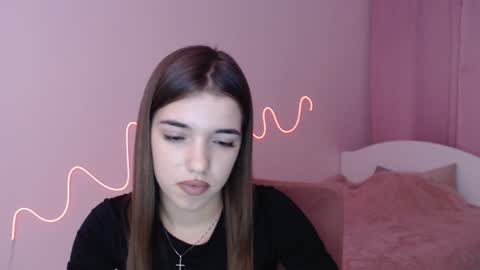 Snapshot of olivialimm chatting on December 18, 6:25 pm Olivia online show from December 18, 6:25 pm