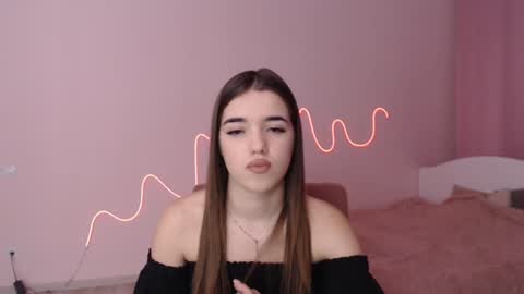 Snapshot of olivialimm chatting on January 7, 7:28 pm Olivia online show from January 7, 7:28 pm