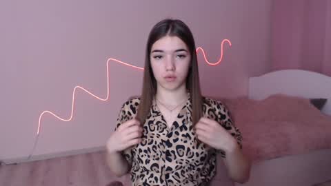 Snapshot of olivialimm chatting on January 8, 5:05 pm Olivia online show from January 8, 5:05 pm