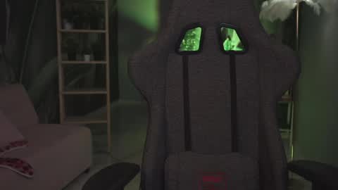 Liv online show from April 13, 1:22 am