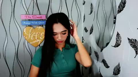 Snapshot of olivianiczxasshieerrraa6 chatting on May 10, 4:12 pm NICOLE online show from May 10, 4:12 pm