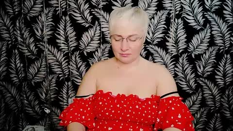 Kelly online show from April 6, 10:16 am