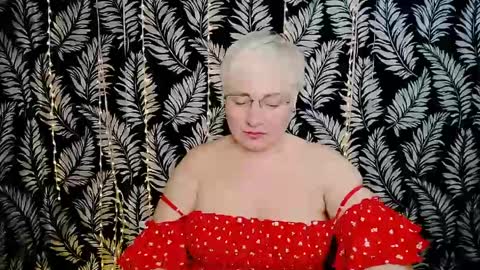 Kelly online show from April 11, 10:30 am