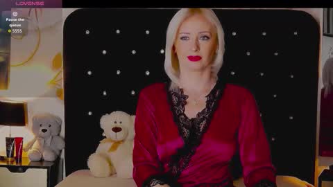 Olivia online show from February 11, 9:20 pm