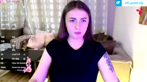 ollie_jamess online show from July 18, 9:18 pm