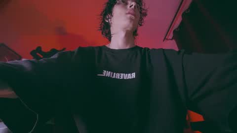     online show from March 28, 12:10 am