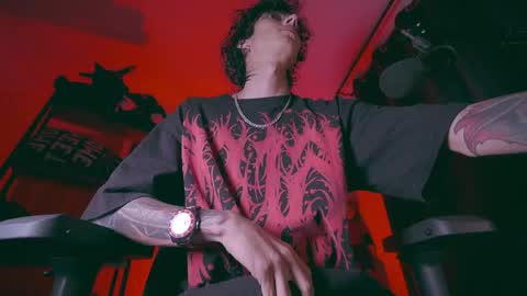     online show from April 14, 2:39 am