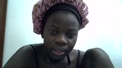 ollleina online show from February 2, 8:24 am