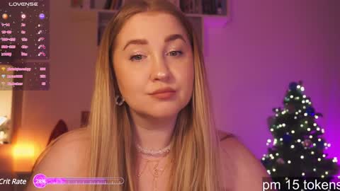 Snapshot of ollydoll chatting on December 25, 11:10 pm OllyDoll online show from December 25, 11:10 pm