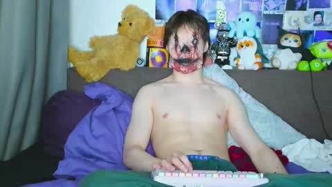 Tony online show from October 31, 8:32 pm