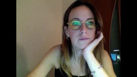 Snapshot of olyra11 chatting on March 5, 5:42 pm olyra11 online show from March 5, 5:42 pm