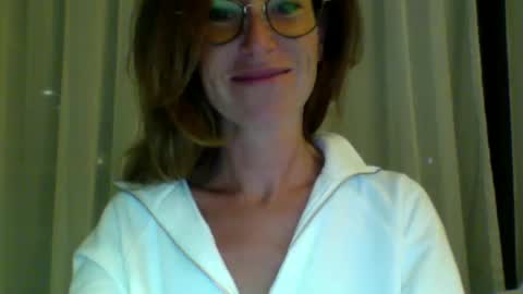 Snapshot of olyra11 chatting on June 30, 7:26 pm olyra11 online show from June 30, 7:26 pm