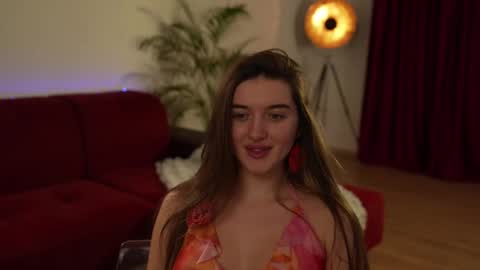 Snapshot of omiliver chatting on February 9, 10:11 pm    or    online show from February 9, 10:11 pm