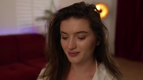 Snapshot of omiliver chatting on February 25, 10:18 pm    or    online show from February 25, 10:18 pm