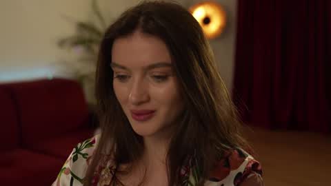 Snapshot of omiliver chatting on March 7, 10:32 pm    or    online show from March 7, 10:32 pm