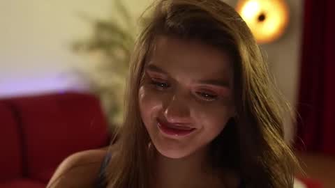 Snapshot of omiliver chatting on March 8, 10:02 pm    or    online show from March 8, 10:02 pm